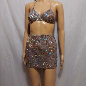 STREACH SEQUENCE MINI SKIRT AND TOP